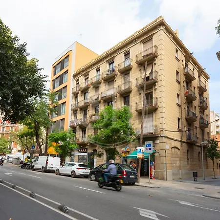 Sagrada Familia Cozy Eixample דירה ברצלונה
