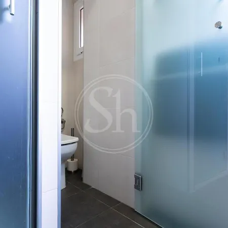 Sagrada Familia Cozy Eixample Apartment Barcelona