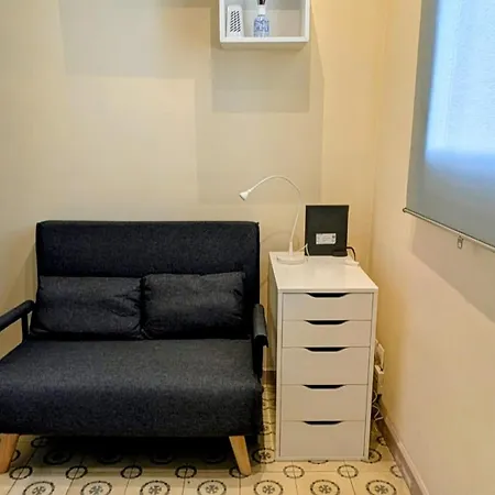 Sagrada Familia Cozy Eixample דירה *
