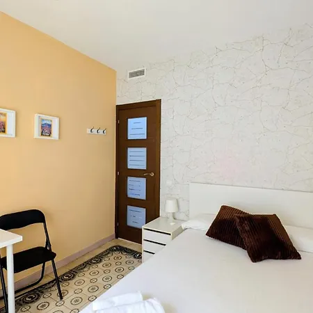 Sagrada Familia Cozy Eixample *