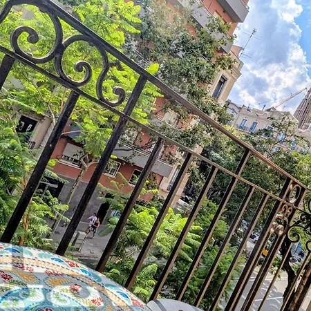 דירה Sagrada Familia Cozy Eixample ברצלונה